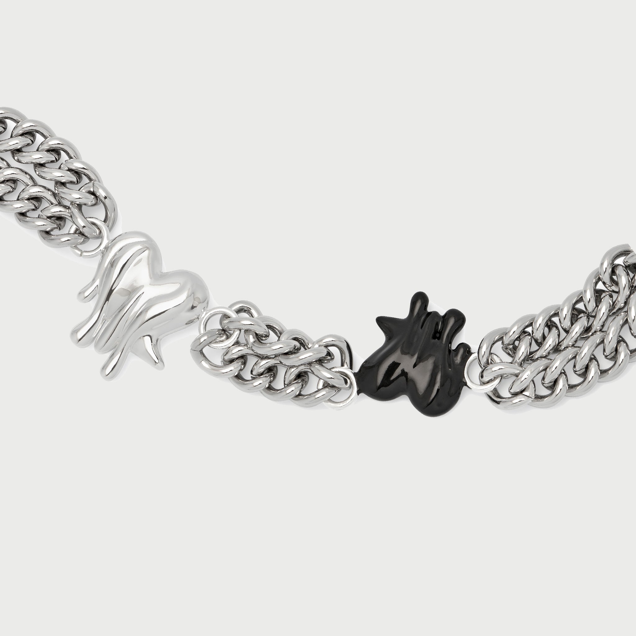 Oil Black Hearted Bracelet in Silver and Black Enamel