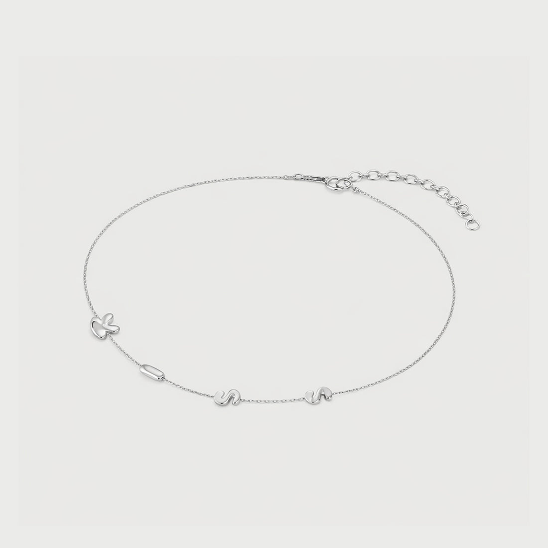 Kiss Necklace in Silver