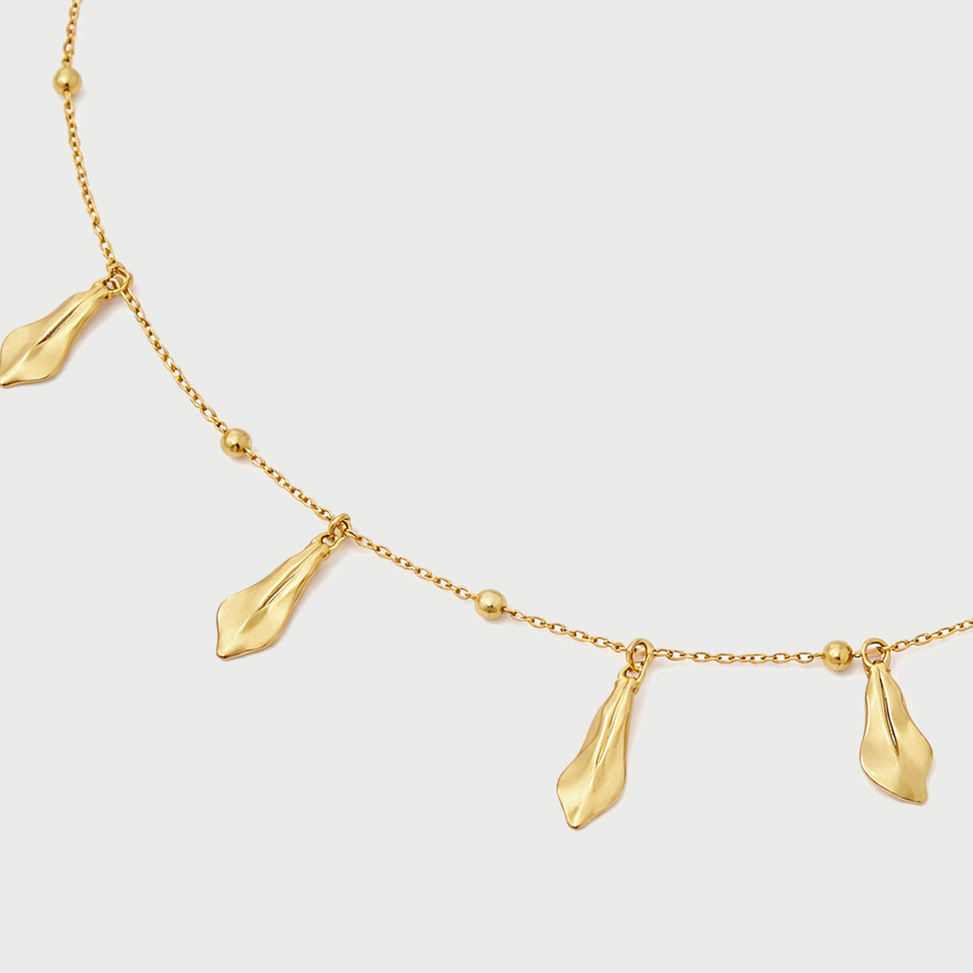 Mino Charm Choker Necklace in Gold
