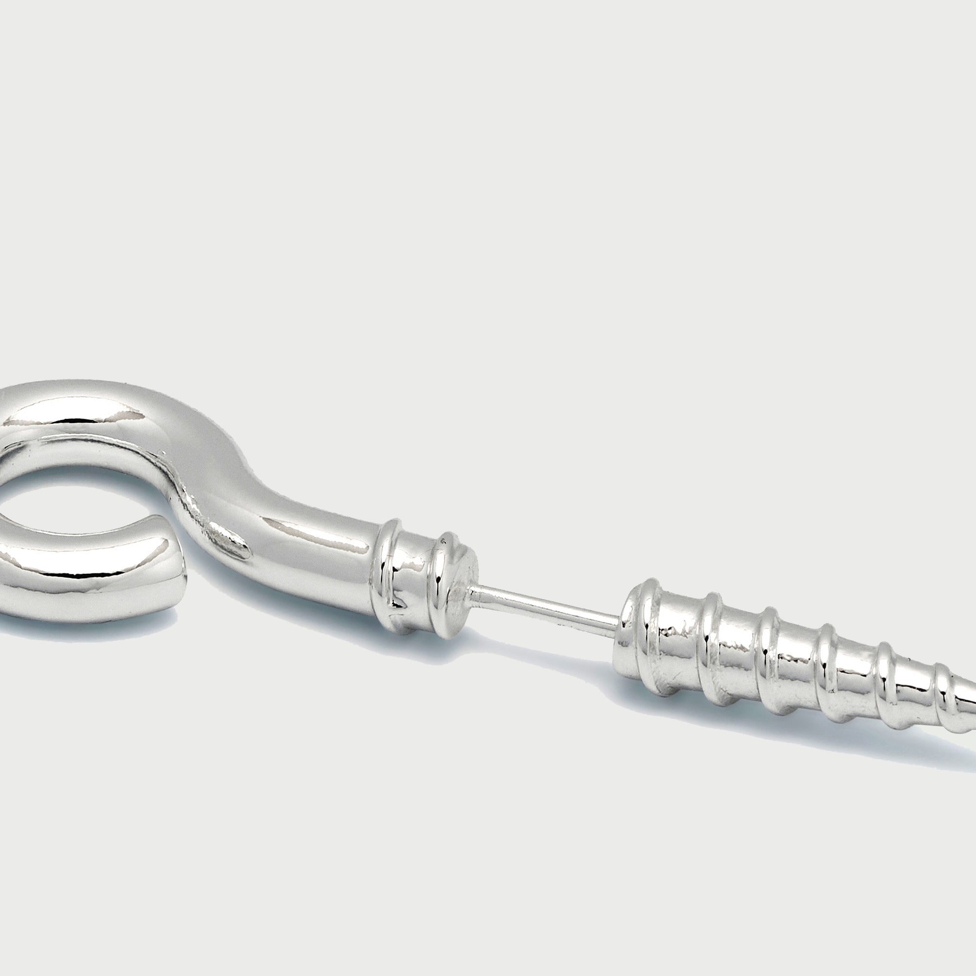 SCREW STUD EARRING IN SILVER