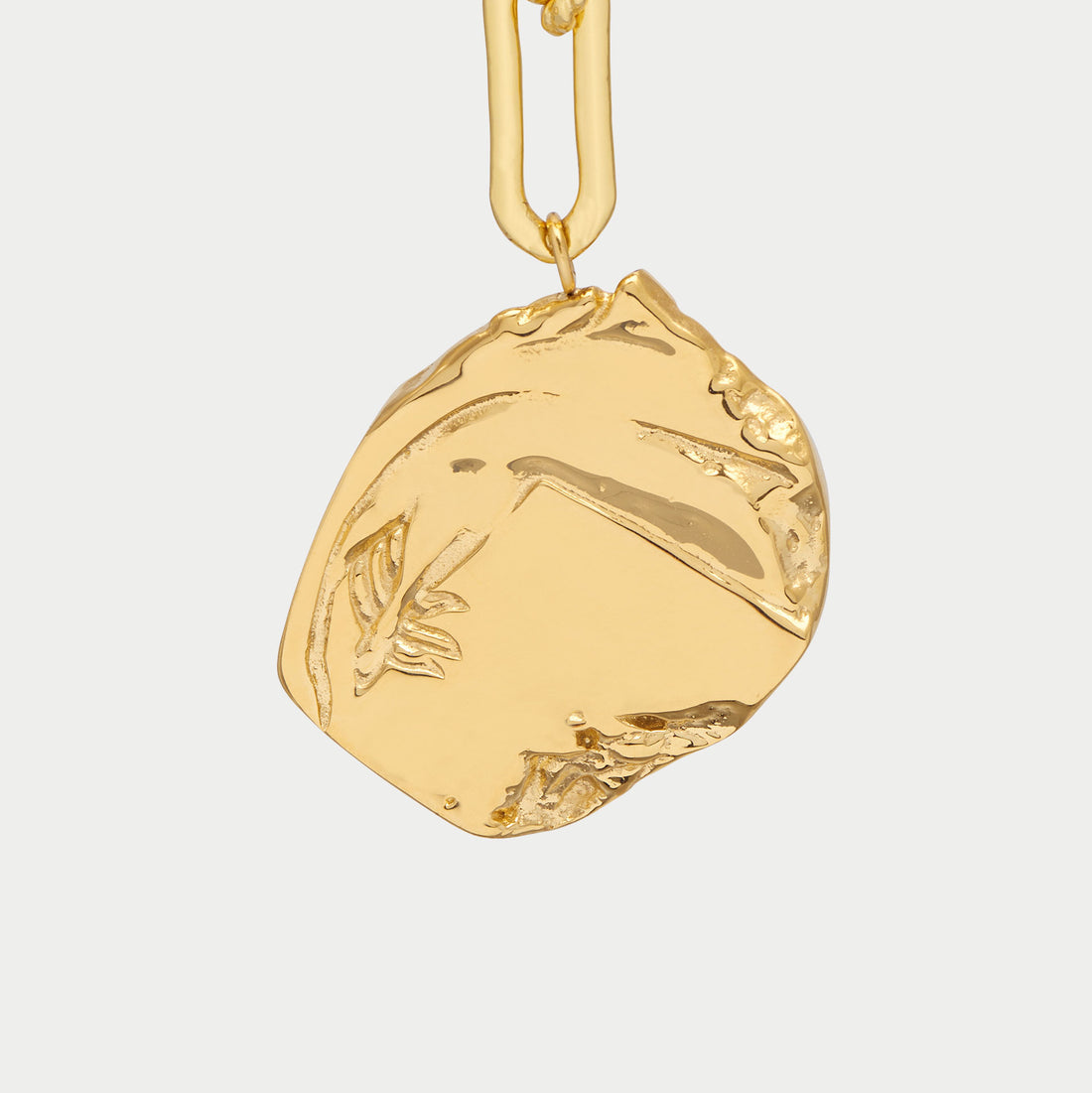 Mao Maxi Pendant Necklace in Gold