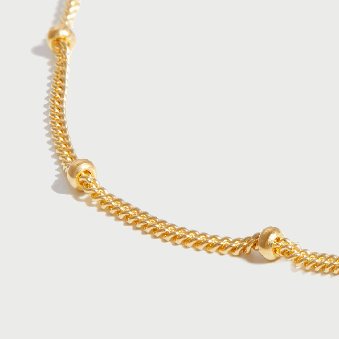 Cavro Beaded Plain Choker in Gold