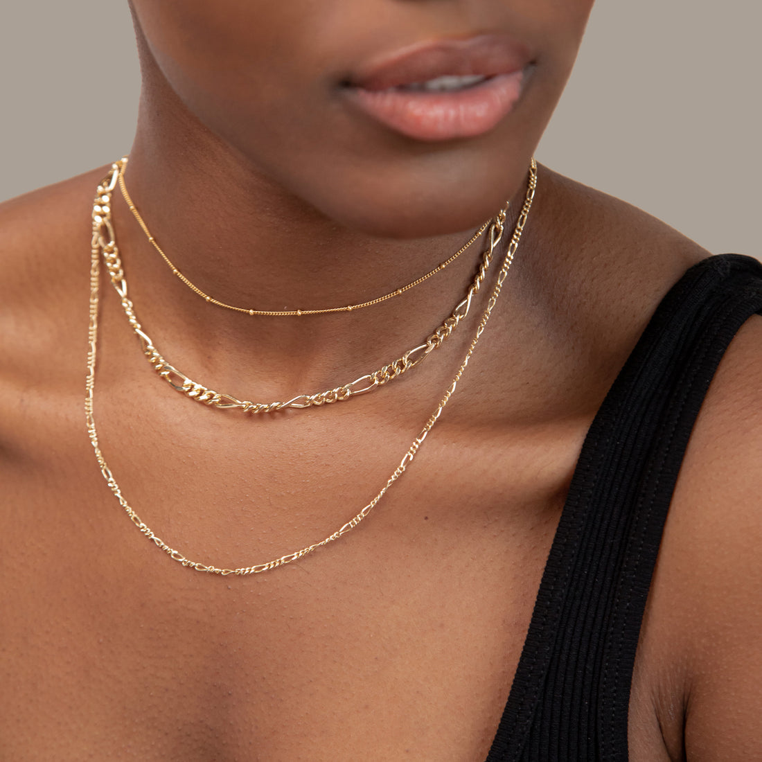 Cavro Beaded Plain Choker in Gold