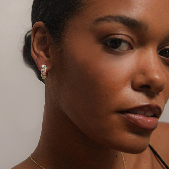 KWARLO MINI PAVE HOOP EARRINGS IN GOLD AND CRYSTALS