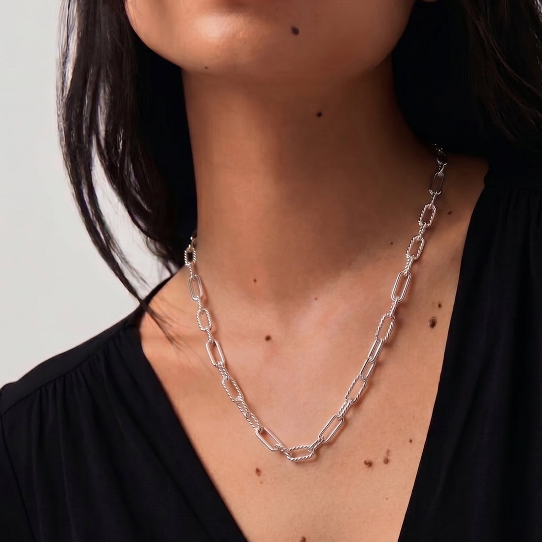 Molten Link Chain Necklace In Silver