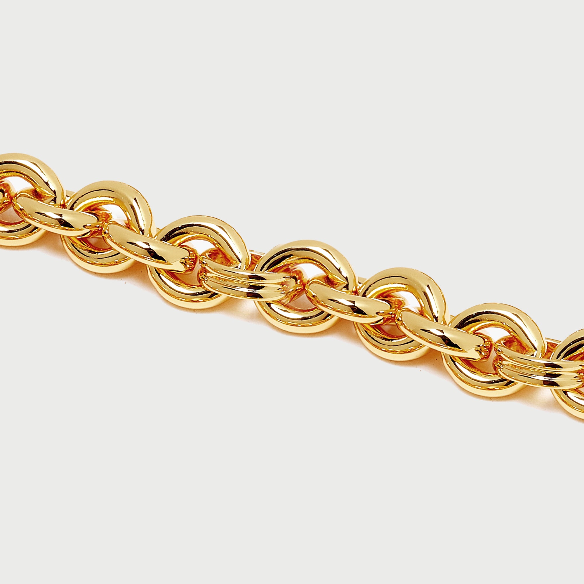 OTO CHAIN NECKLACE IN GOLD