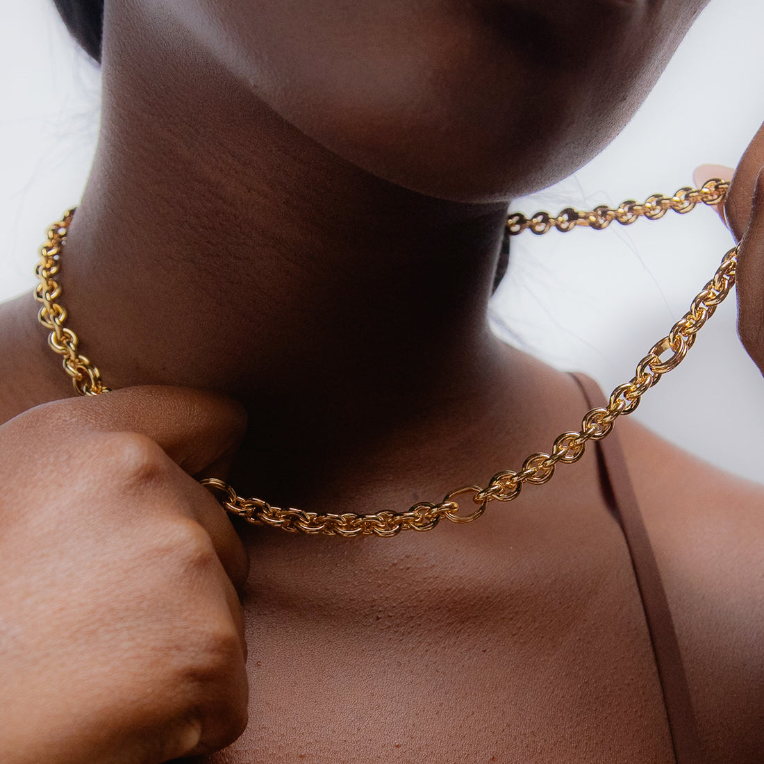 OTO CHAIN NECKLACE IN GOLD