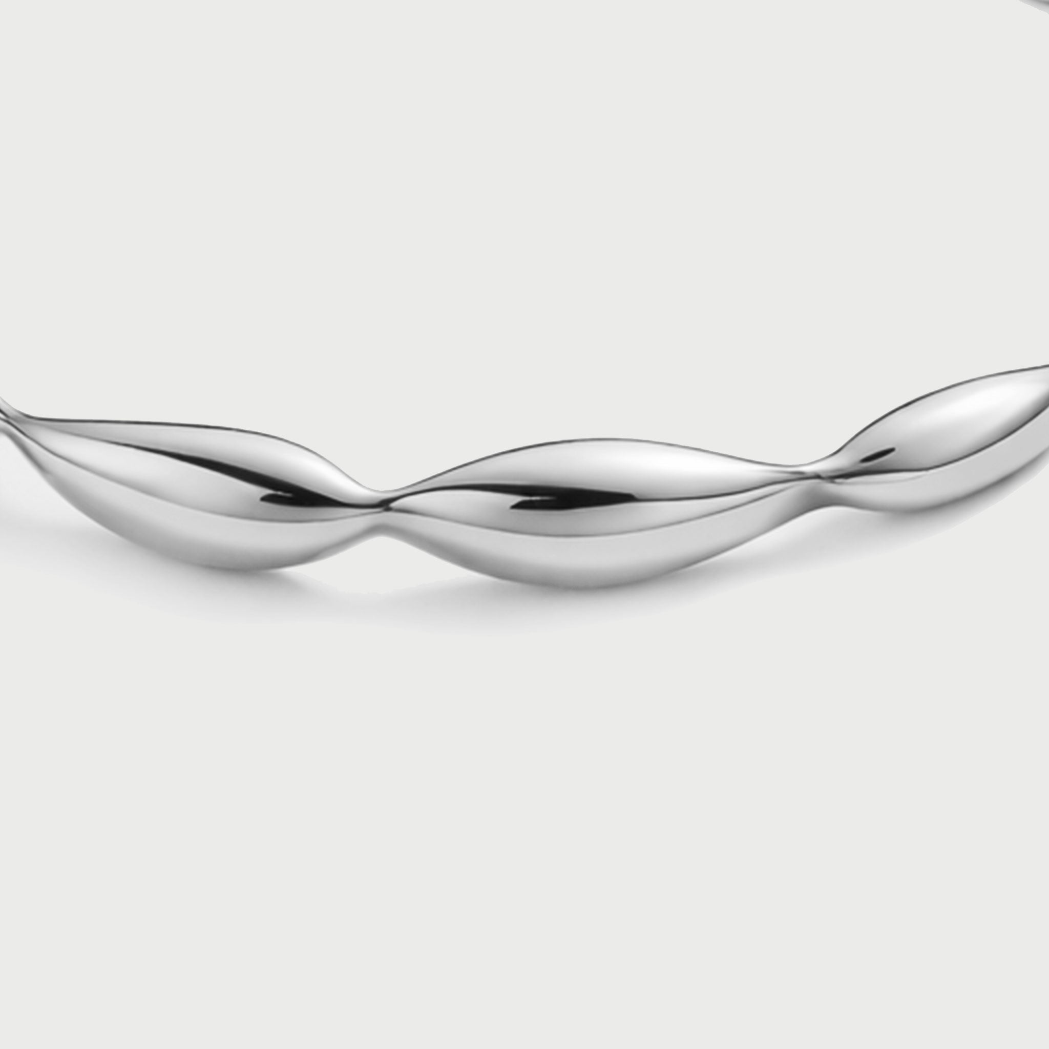 Charlotte x YOJ Siren Wave Bracelet in Silver