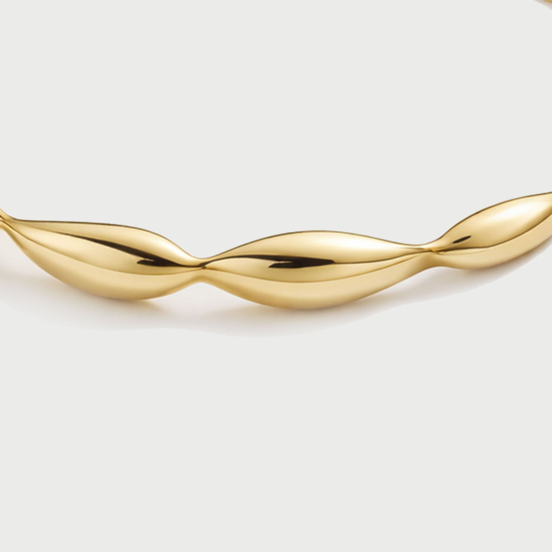 Charlotte x YOJ Siren Wave Bracelet in Gold