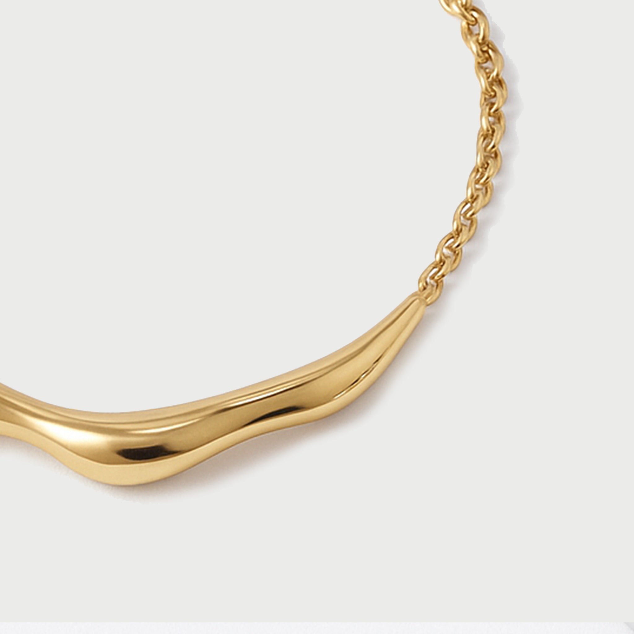 Charlotte x YOJ Siren Wave Bracelet in Gold
