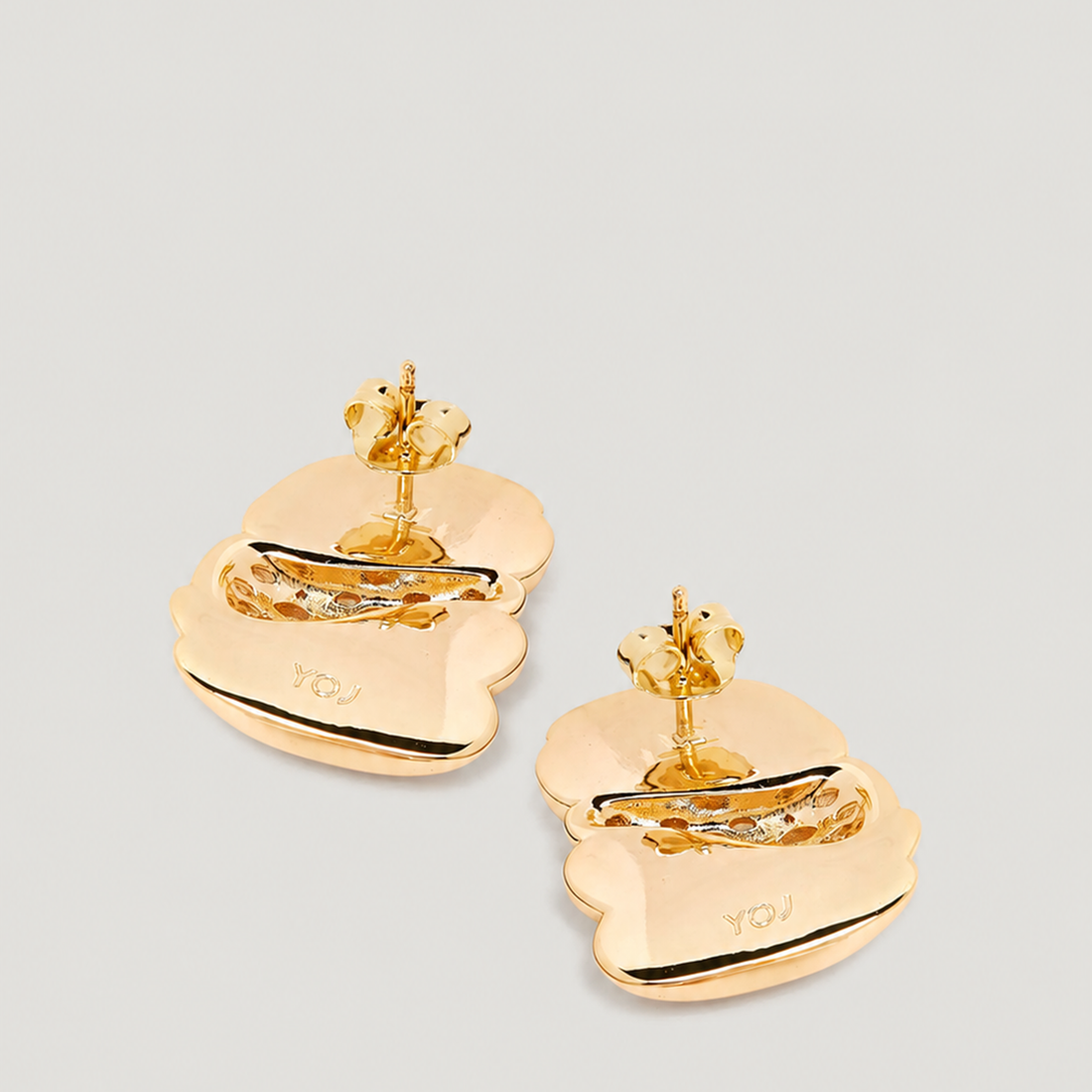 LAQUE EARRINGS IN GOLD AND CRYSTALS