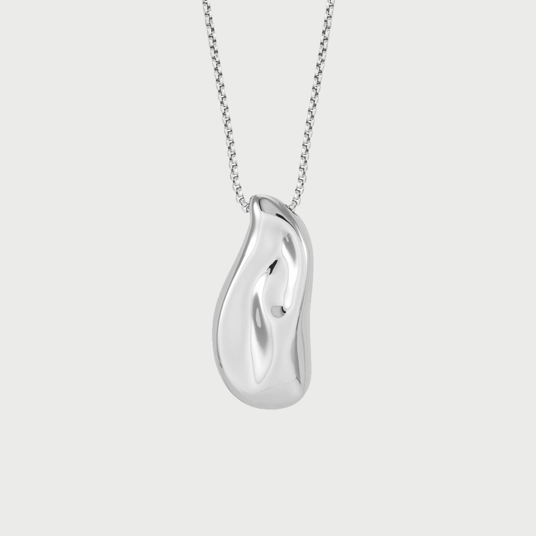 Perto Maxi Pendant Necklace in Silver