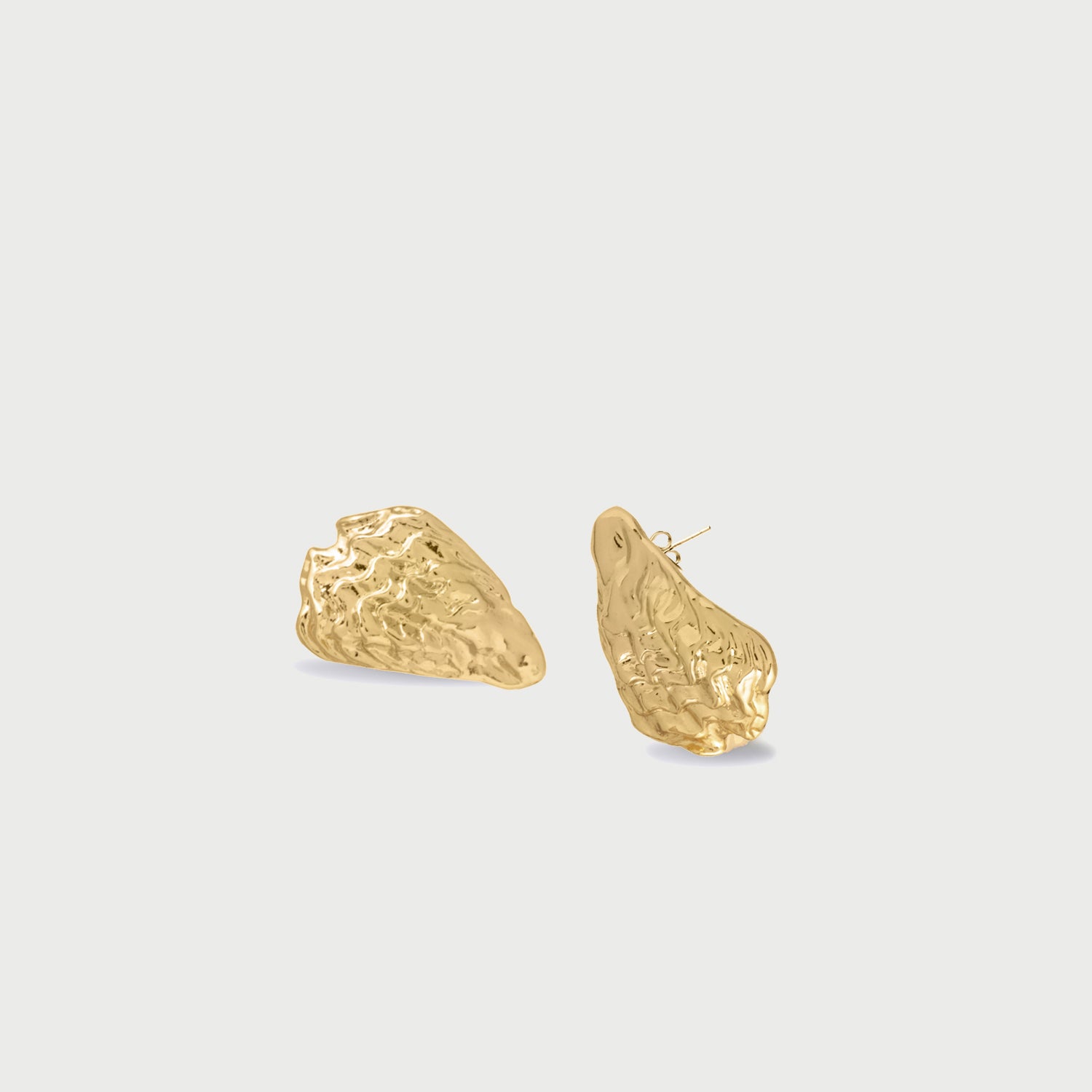 Atagi Face on Stud Earrings in Gold