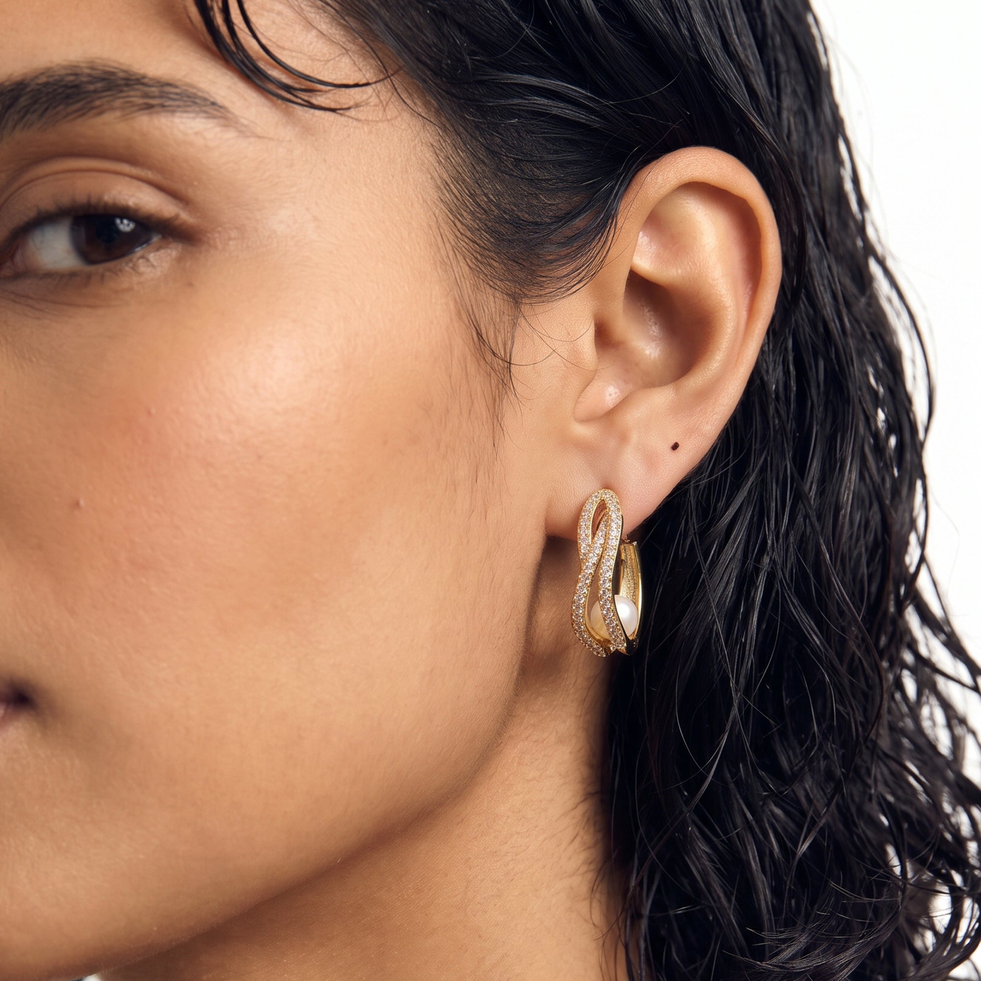 Lain Midi Pearl Hoops In Gold & Crystals