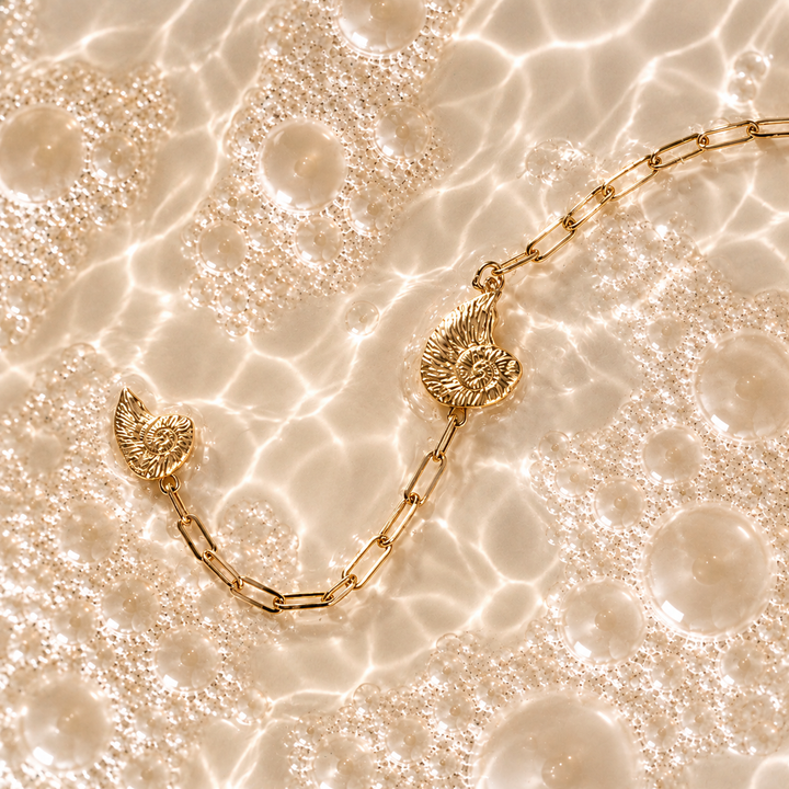 Shell Oldi Medium Necklace in Gold