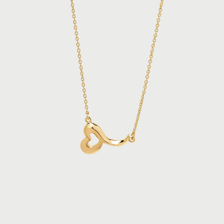 Love Heart Short Necklace in Gold