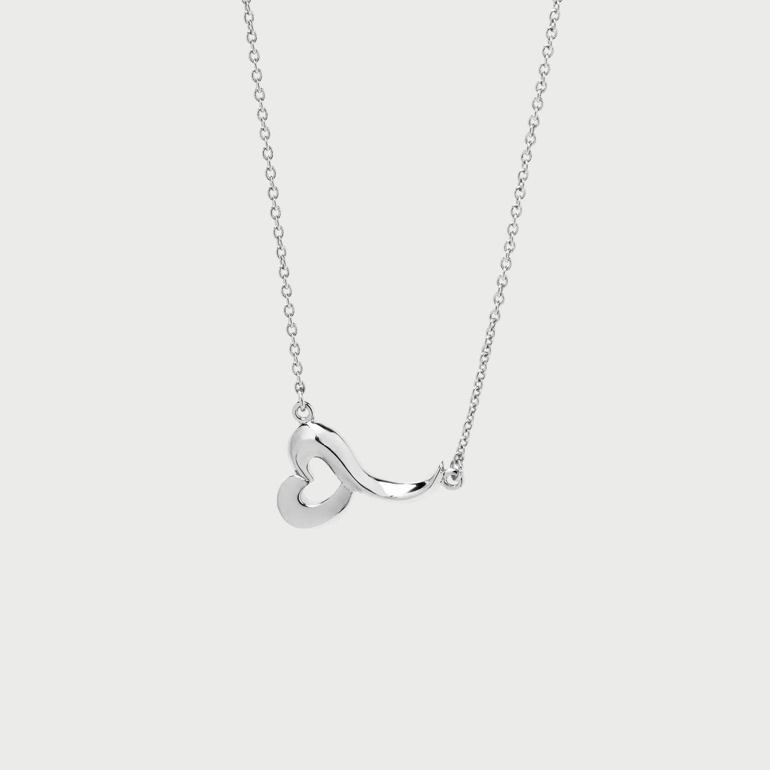 Love Heart Short Necklace in Silver