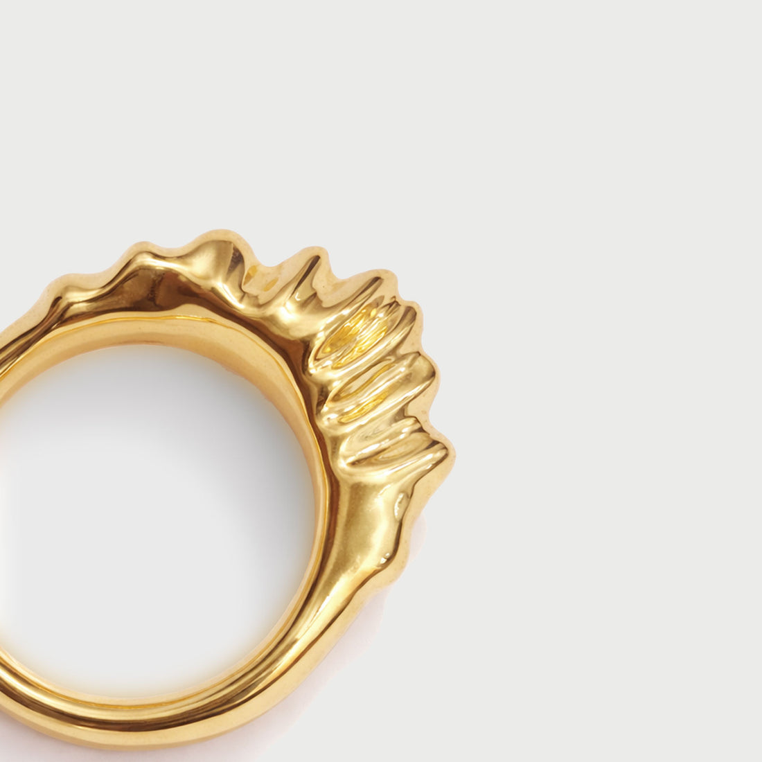 Iyun Skinny Ring in Gold
