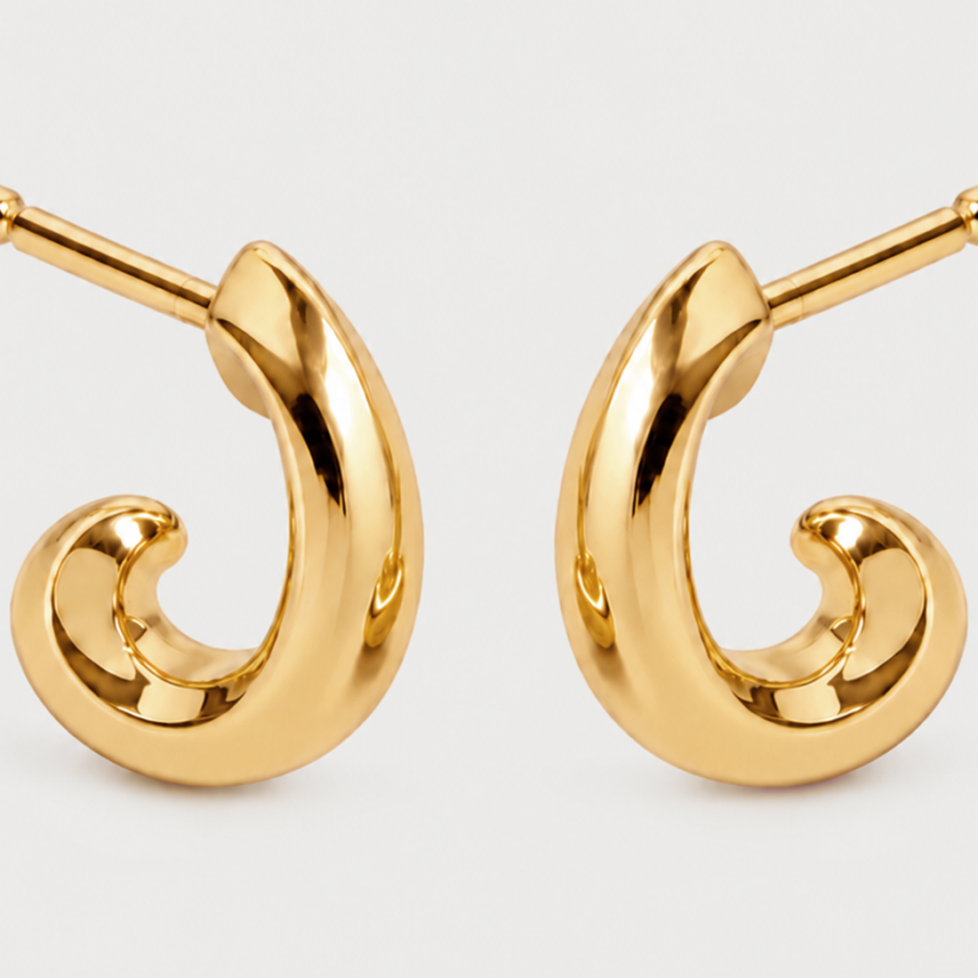 Claw Mini Hoops In Gold