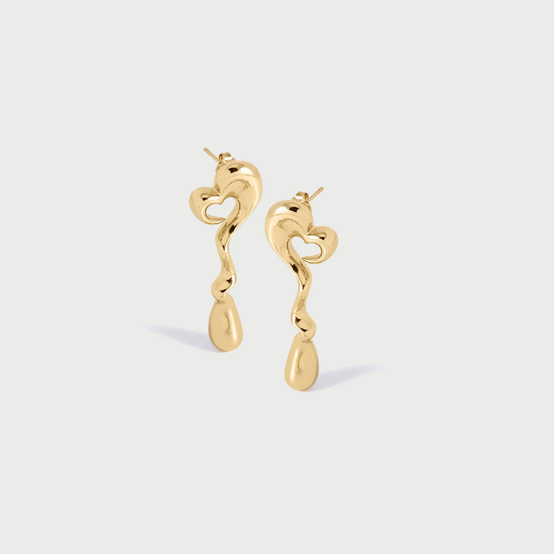 Heart Maxi Face On Stud Earrings in Gold