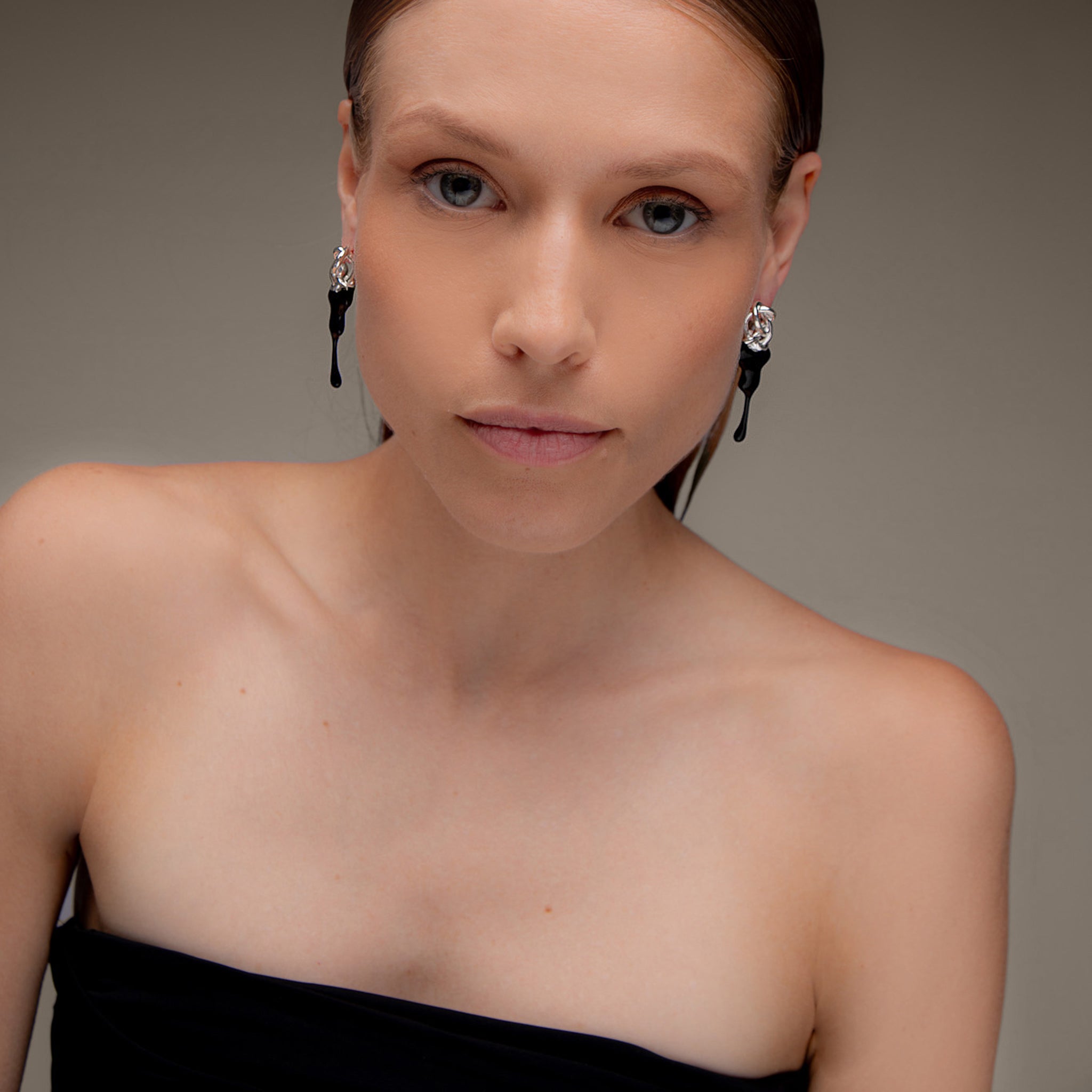 Santiono Maxi Face on Stud Earrings in Silver and Black