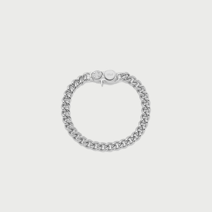 Loop Curb Chain Bracelet in Silver