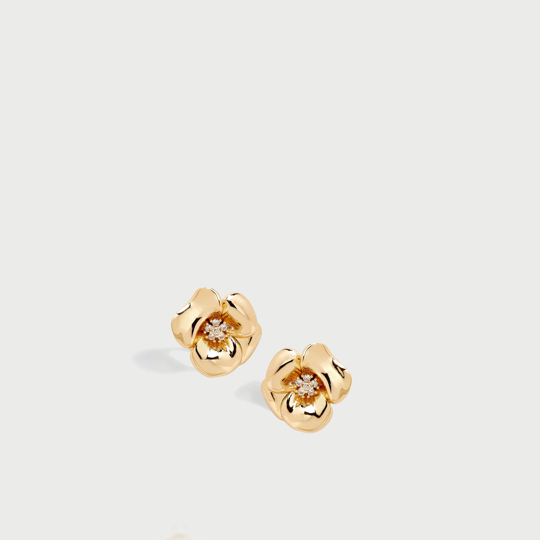 Lulu Midi Flower Stud Earring in Gold