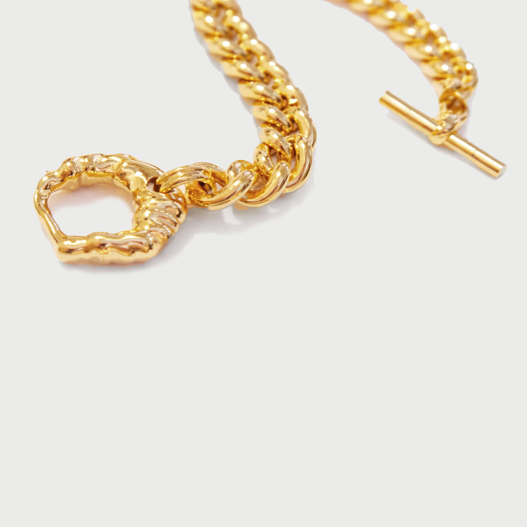 Iyun Skini  Bracelet in Gold