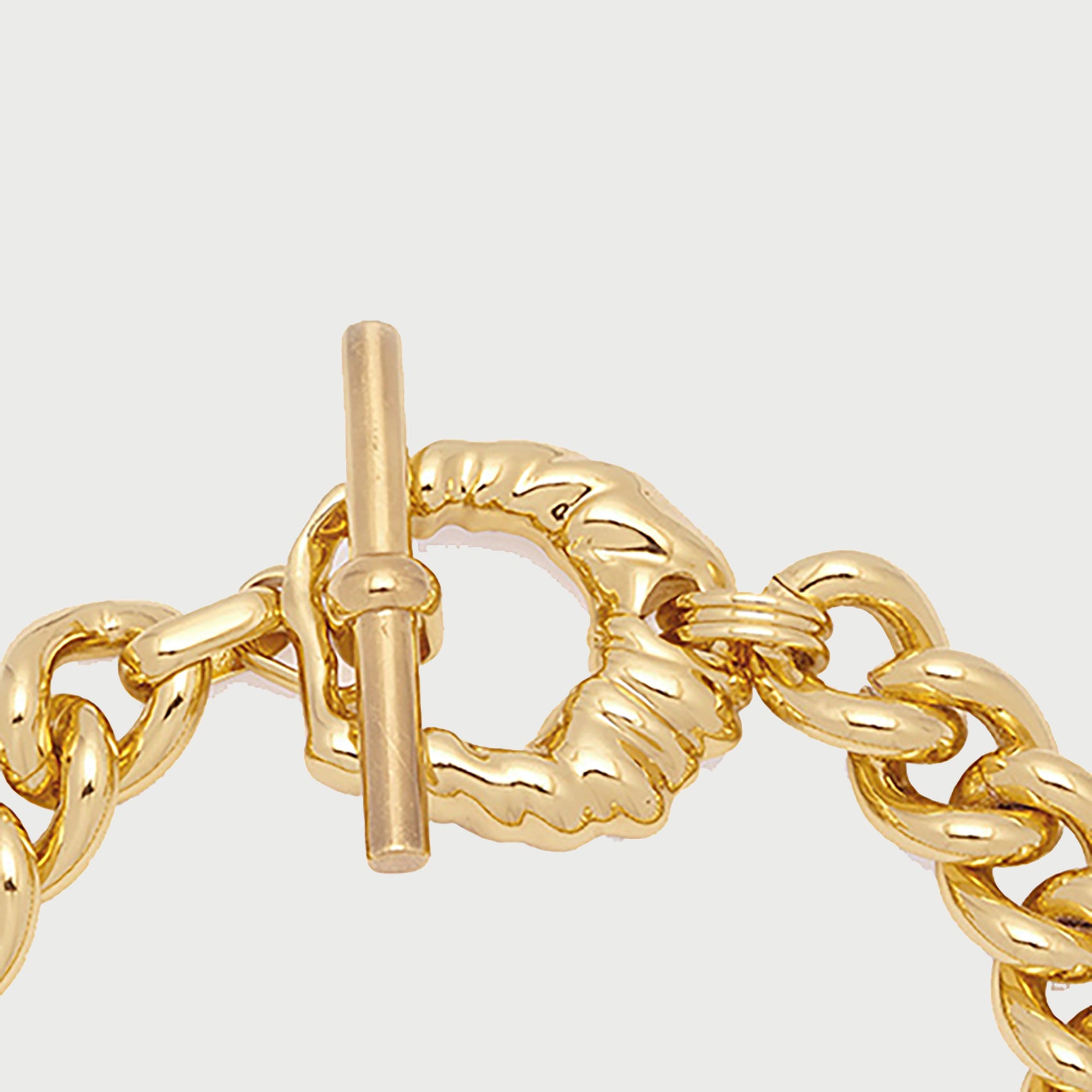 Iyun Skini  Bracelet in Gold