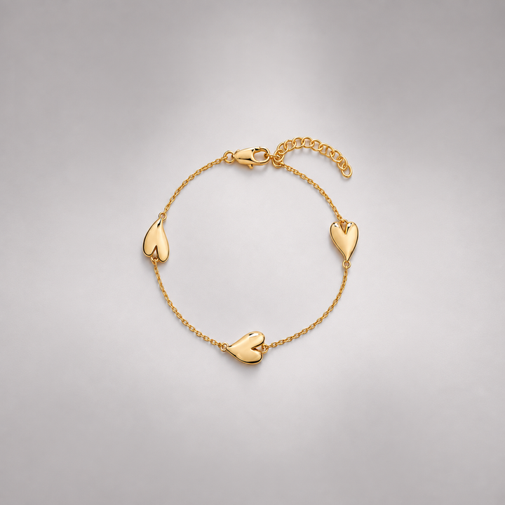 Love Heart Mini Chain Bracelet in Gold