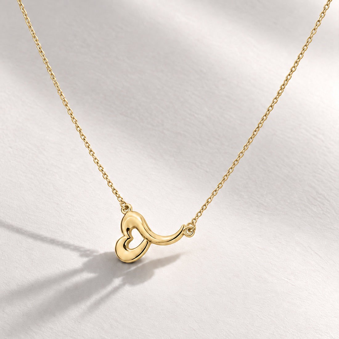 Love Heart Short Necklace in Gold