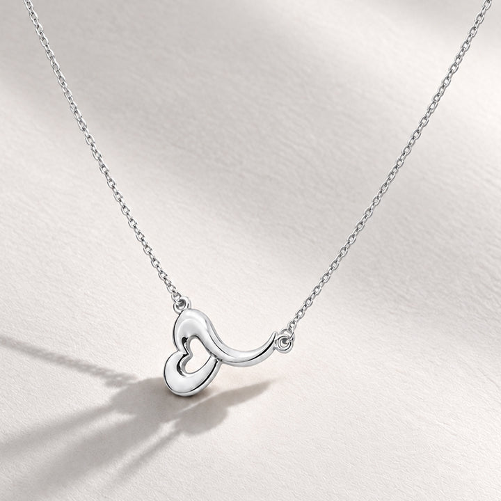 Love Heart Short Necklace in Silver