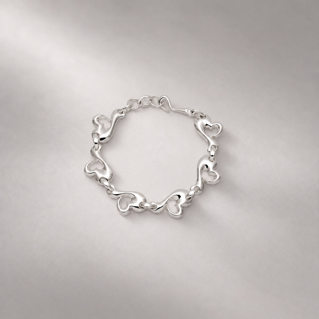 Love Link Charm Bracelet in Silver