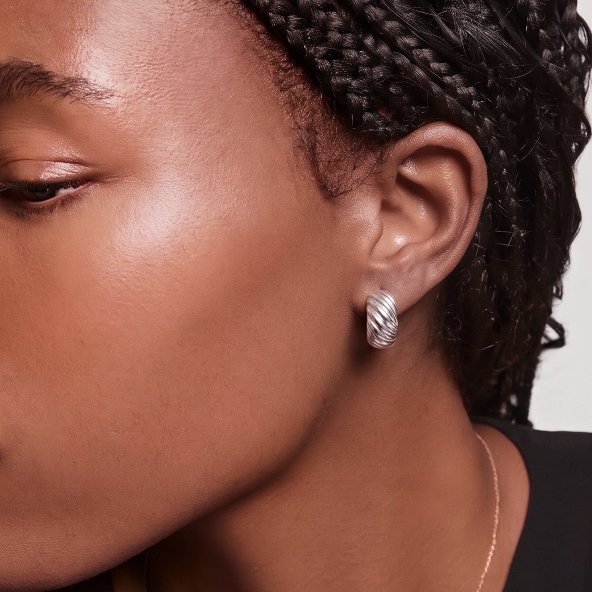 Kola Hoops in Silver