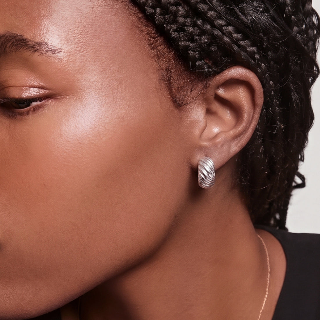 Kola Hoops in Silver