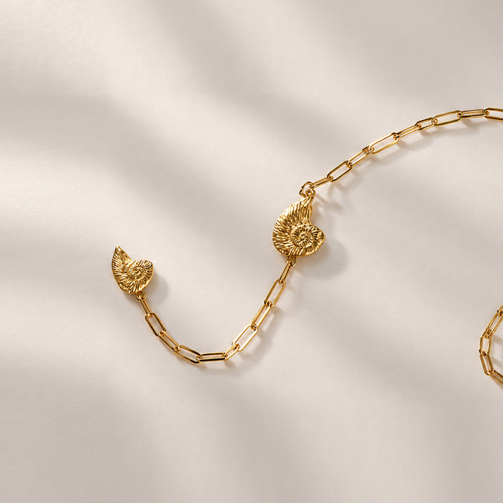 Shell Oldi Medium Necklace in Gold