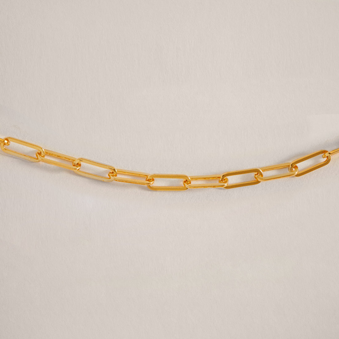 Mini Link Chain Short Necklace in Gold