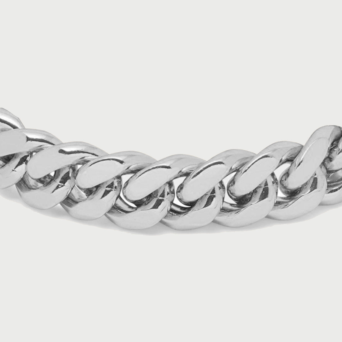 Iyun Curb Chain Bracelet in Silver