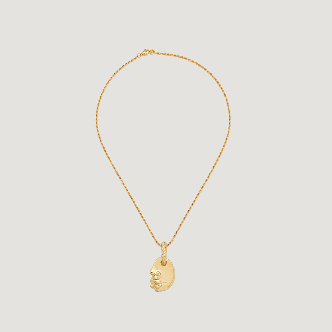 Chyia Pendant Necklace in Gold
