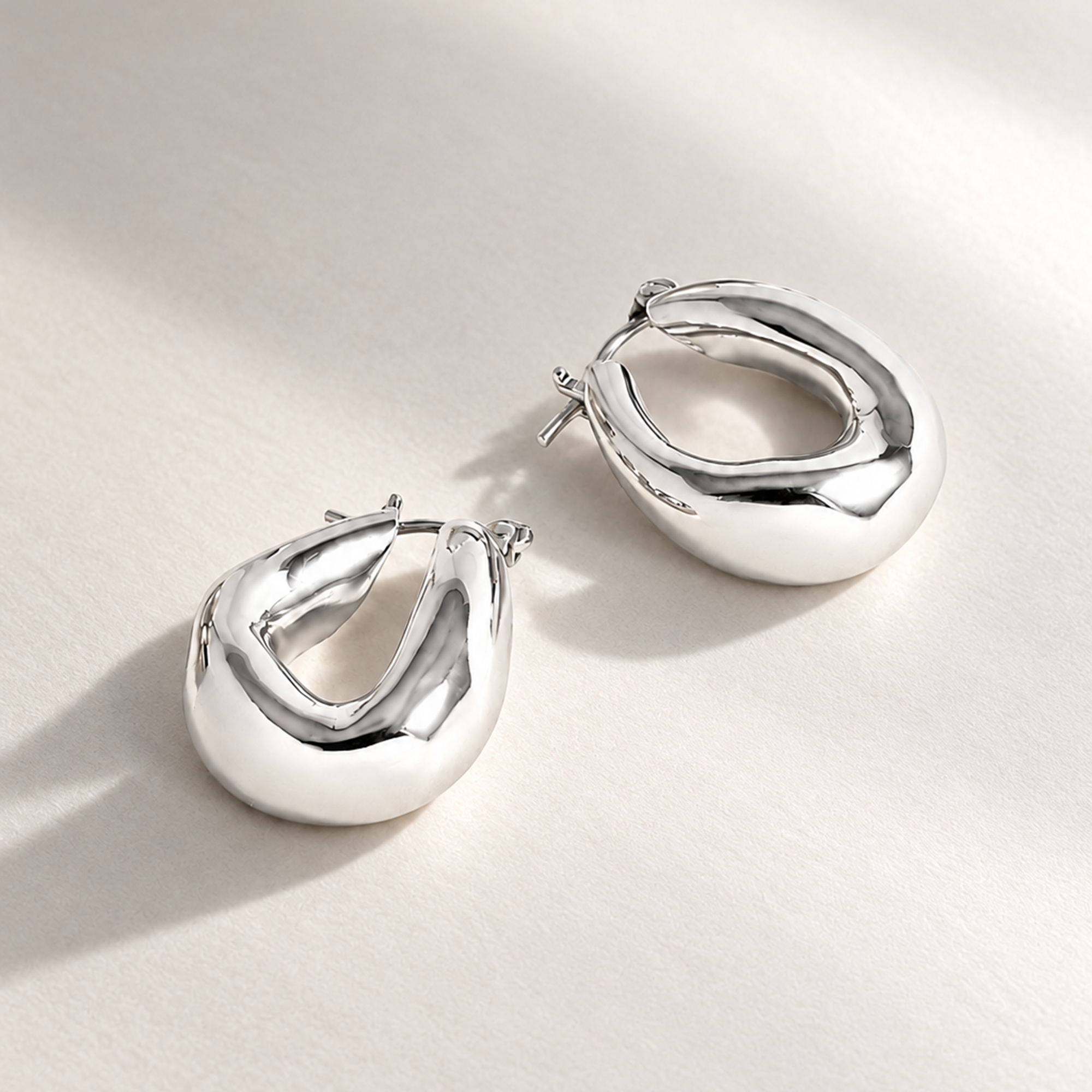 Falin Mini Chubby Hoop Earrings in Silver