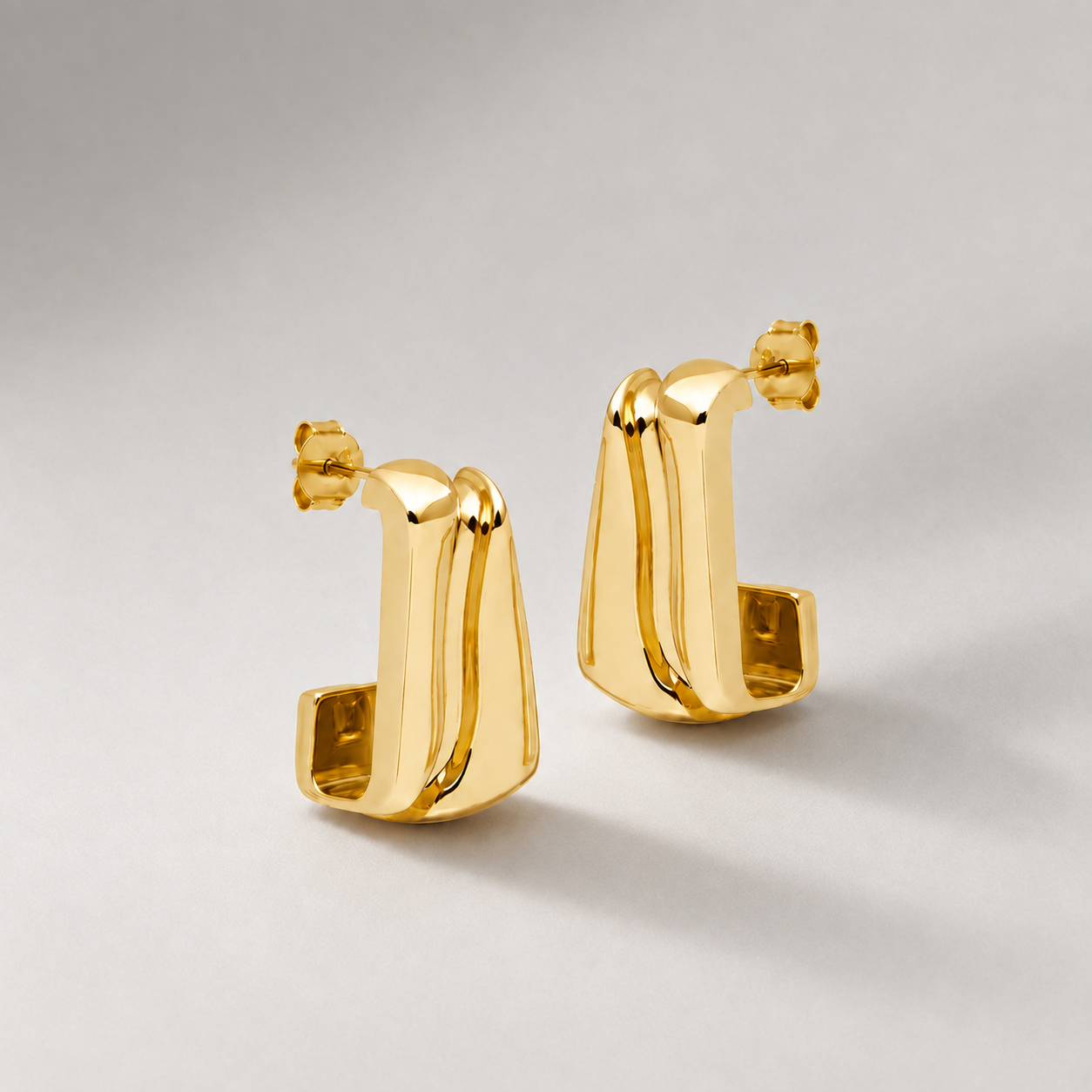 Fala Wave Maxi Hoop Earrings  in Gold