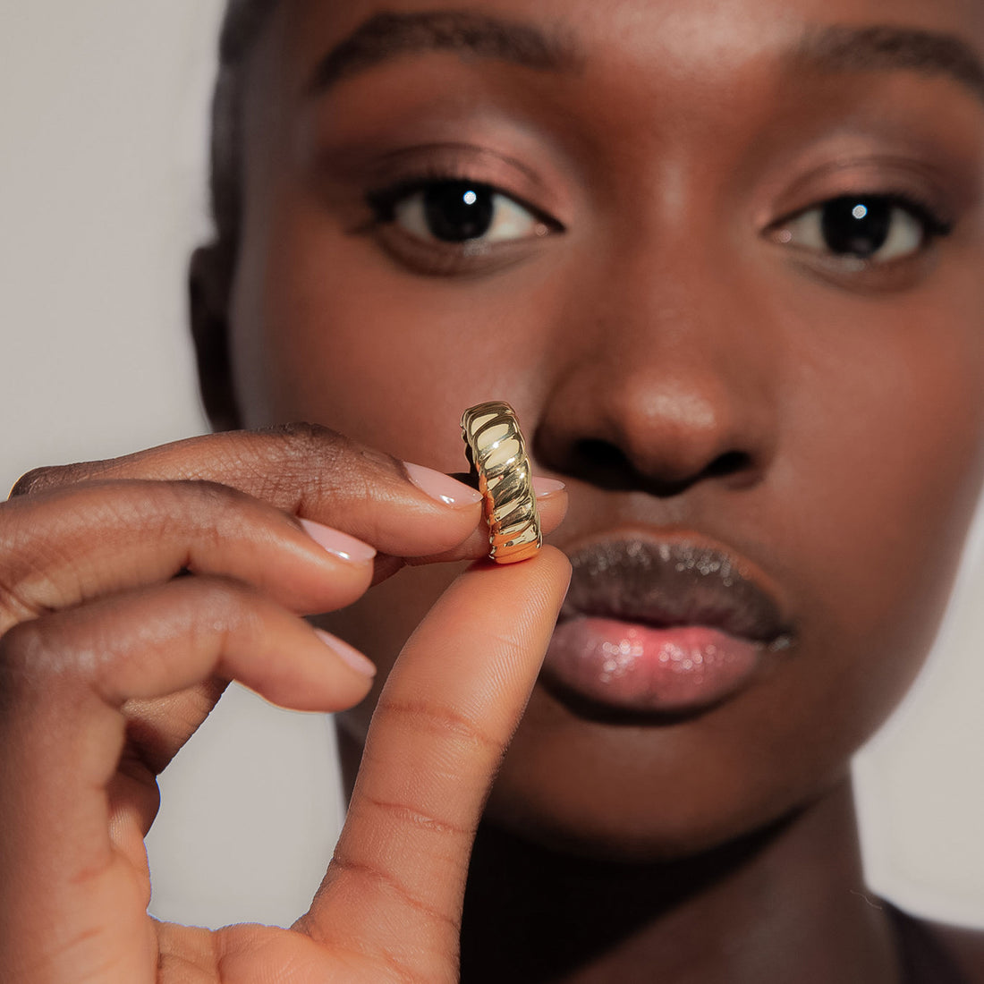 Amy Baquet Band Ring in Gold