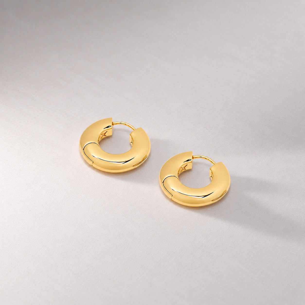 Sirso Maxi Chubby Hoop Earrings in Gold