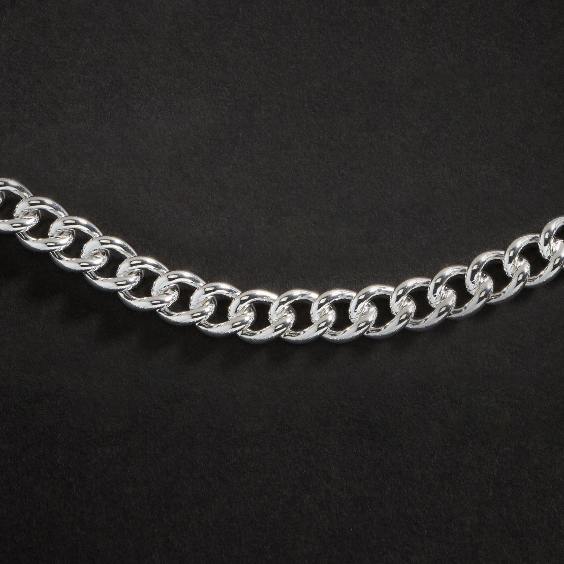 Curb Hook Bracelet in Silver