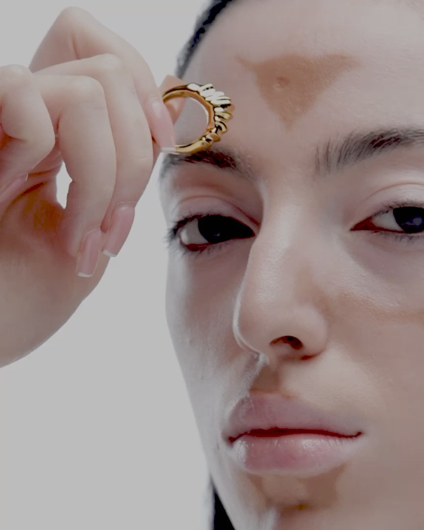 Iyun Skinny Ring in Gold