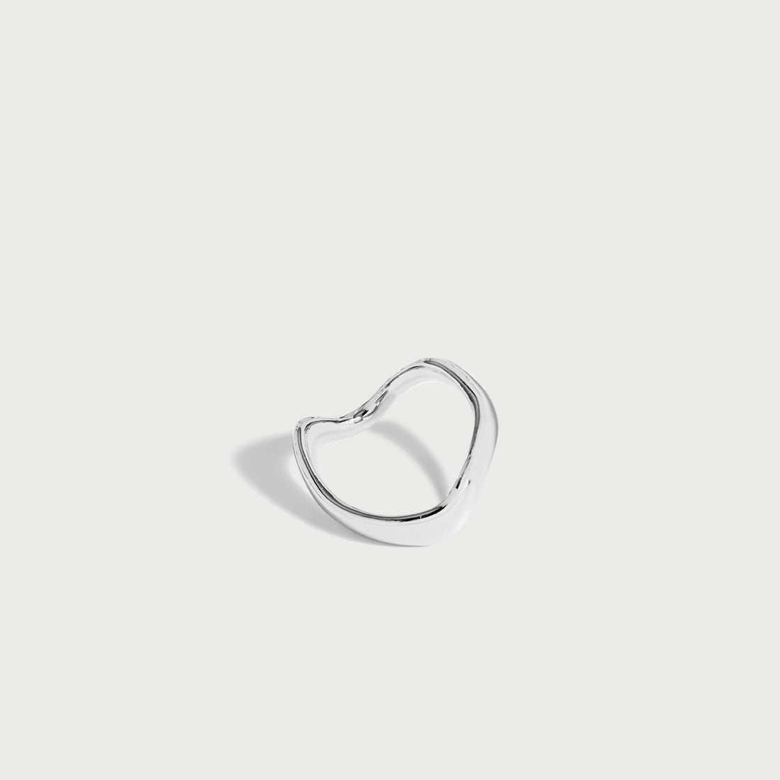 Curved Skinni Wave Ring in Silver