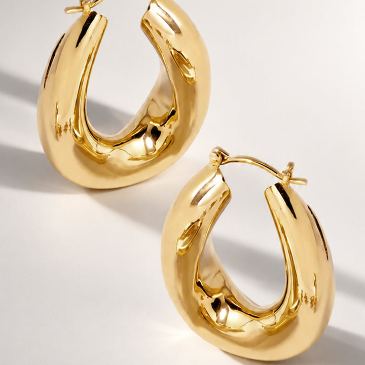 Falin Maxi Hoop Earrings in Gold