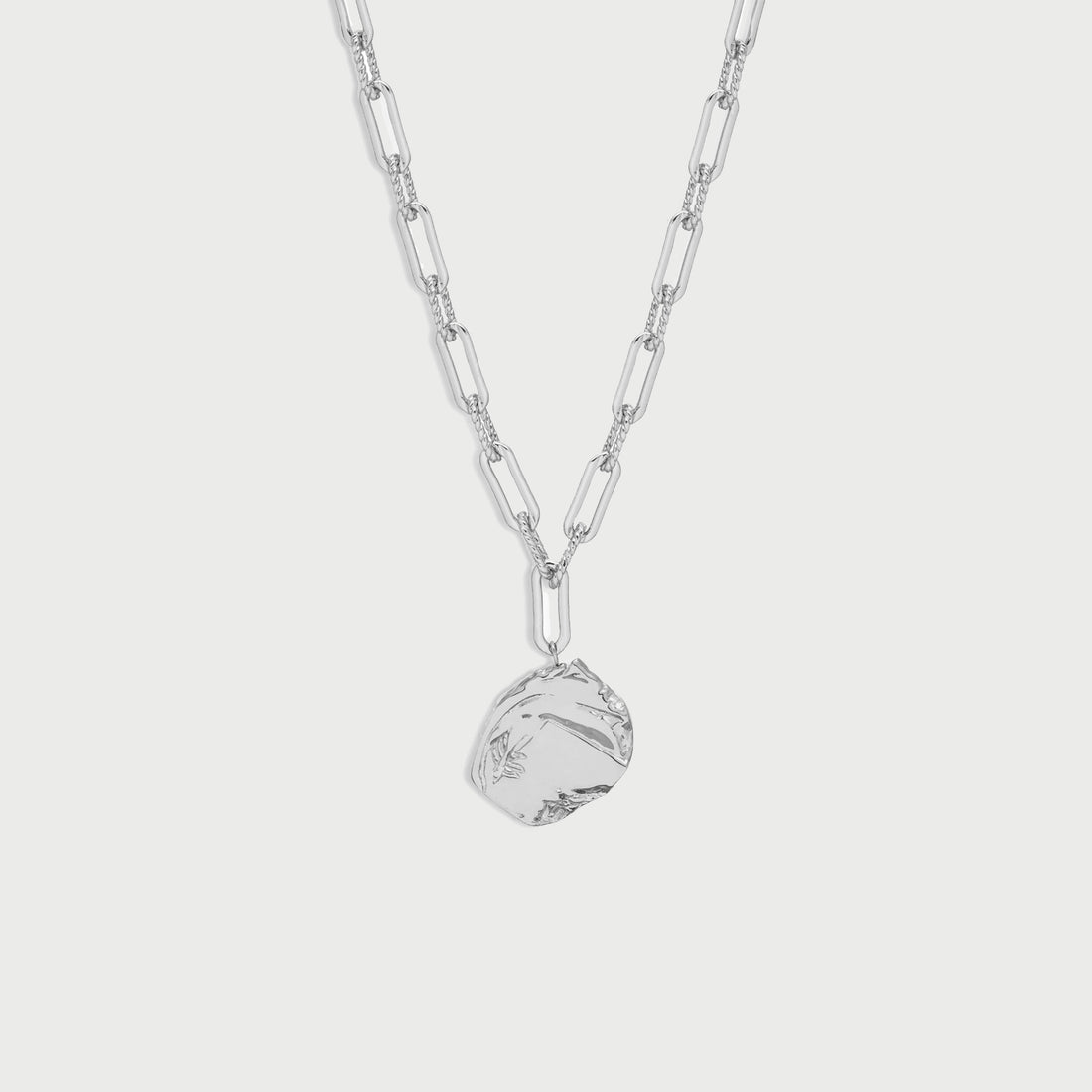 Mao Maxi Pendant Necklace in Silver